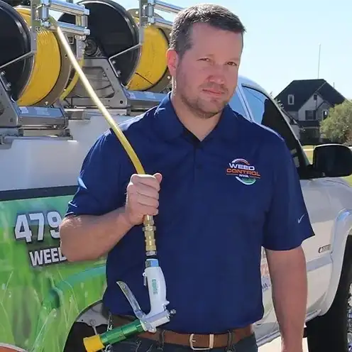 Weed Control NWA technician